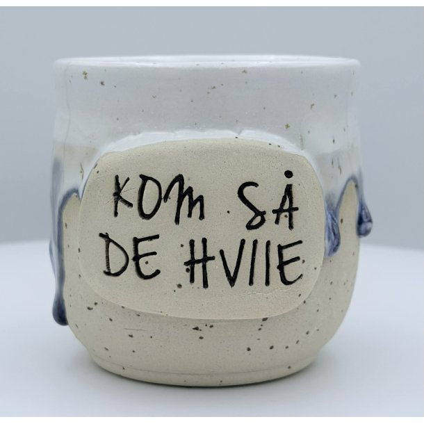 Keramik krus uden hank  og tekst "Kom s� de hviie"