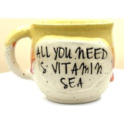 Keramik krus m/hank og citat-tekst "All you need is vitamin sea"