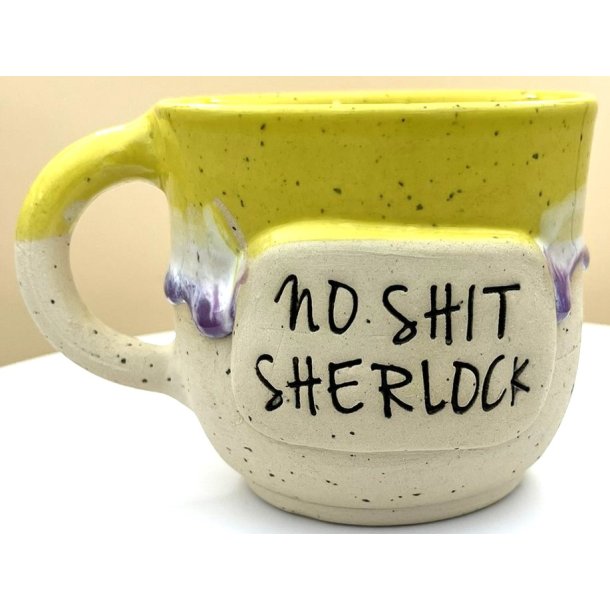 Keramik krus m/hank og citat-tekst "No shit sherlock"