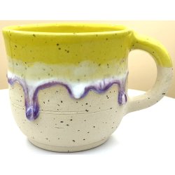 Keramik krus m/hank og citat-tekst "No shit sherlock"