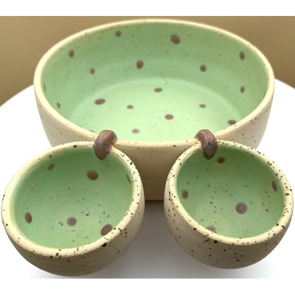 Keramik sk�l lime med lilla prikker og p�sat 2 ekstra dipsk�le � 15,5 cm