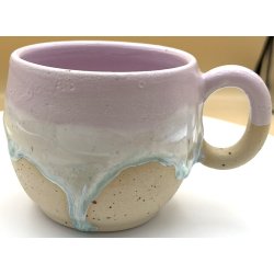 Keramik krus m/hank og citat-tekst "Bas ned"