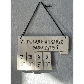 Keramik skilt og tekst 