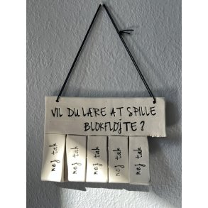 Keramik skilt og tekst 