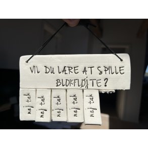 Keramik skilt og tekst 