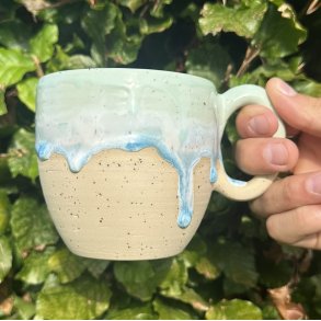 Keramik krus m/hank mintgr�n med l�beglasur