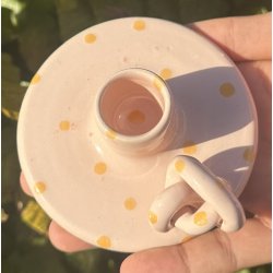 Keramik lysestage rosa med gule prikker