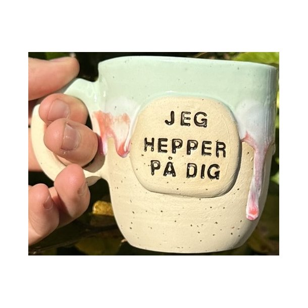 Keramik krus m/hank og citat-tekst "Jeg hepper p dig"