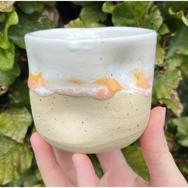 Keramik krus uden hank med orange lbeglasur