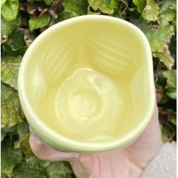 Keramik krus uden hank  gul m/lyserd lbeglasur