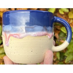 Keramik krus m/hank og citat-tekst "Bas ned"