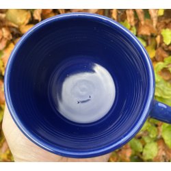 Keramik krus m/hank og citat-tekst "Jeg er chef her p matriklen"