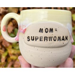 Keramik krus m/hank og citat-tekst "Mom=Superwoman"