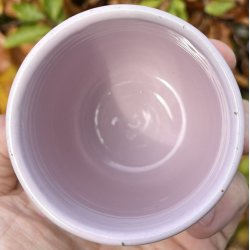 Keramik krus uden hank  lyserd m/lbeglasur