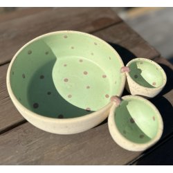 Keramik sk�l lime med lilla prikker og p�sat 2 ekstra dipsk�le � 15,5 cm